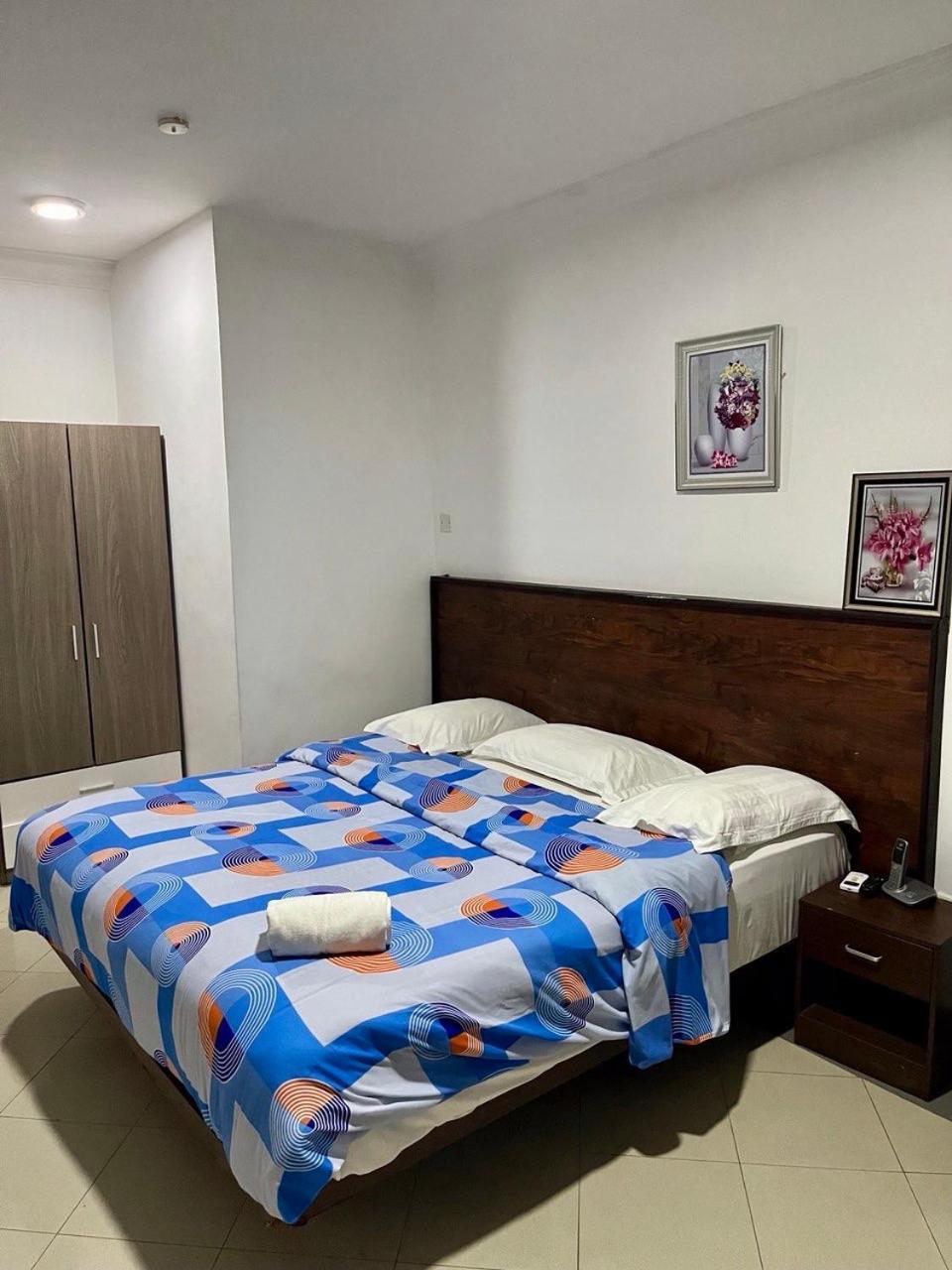 Van Der Salle Accra Esterno foto