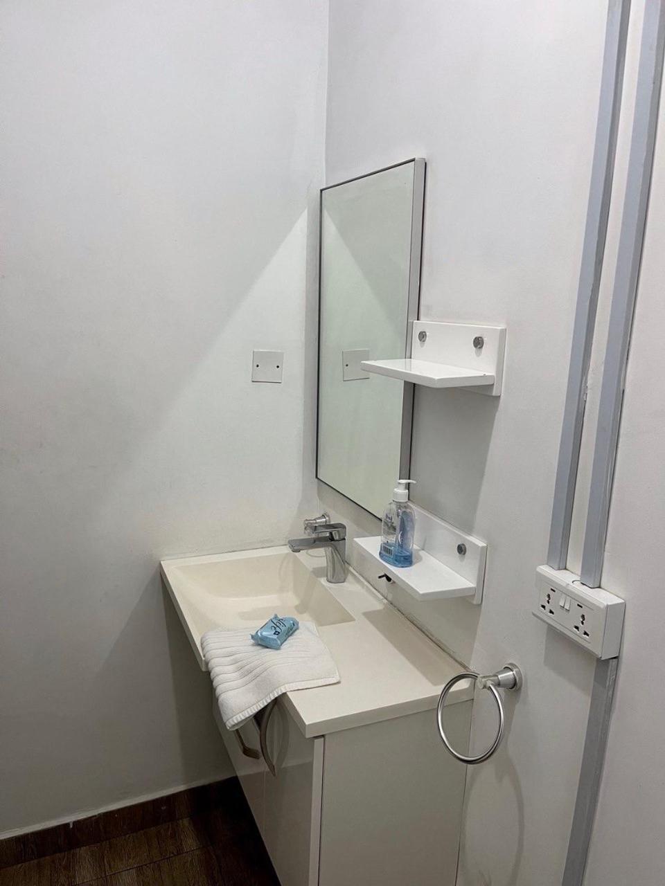 Van Der Salle Accra Esterno foto